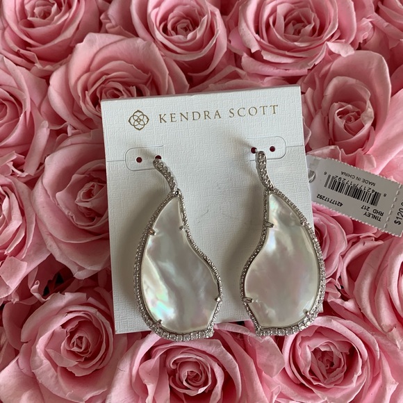 Kendra Scott Jewelry - Kendra Scott earnings